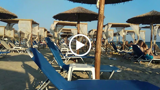 Beach Bar - Καντίνα "Ο γιατρός της πείνας"