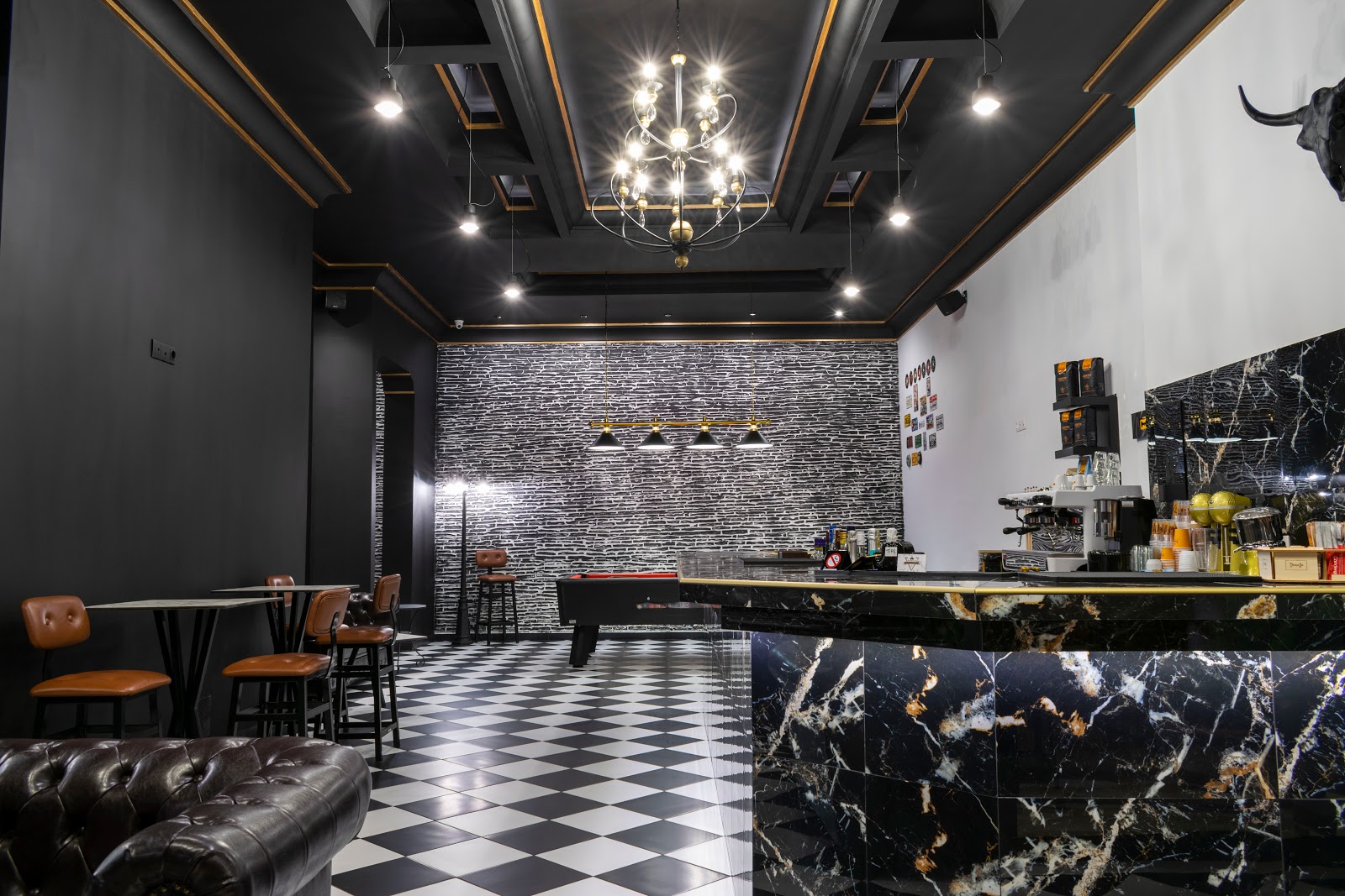 Бар Panther Barber Неос Мармарас