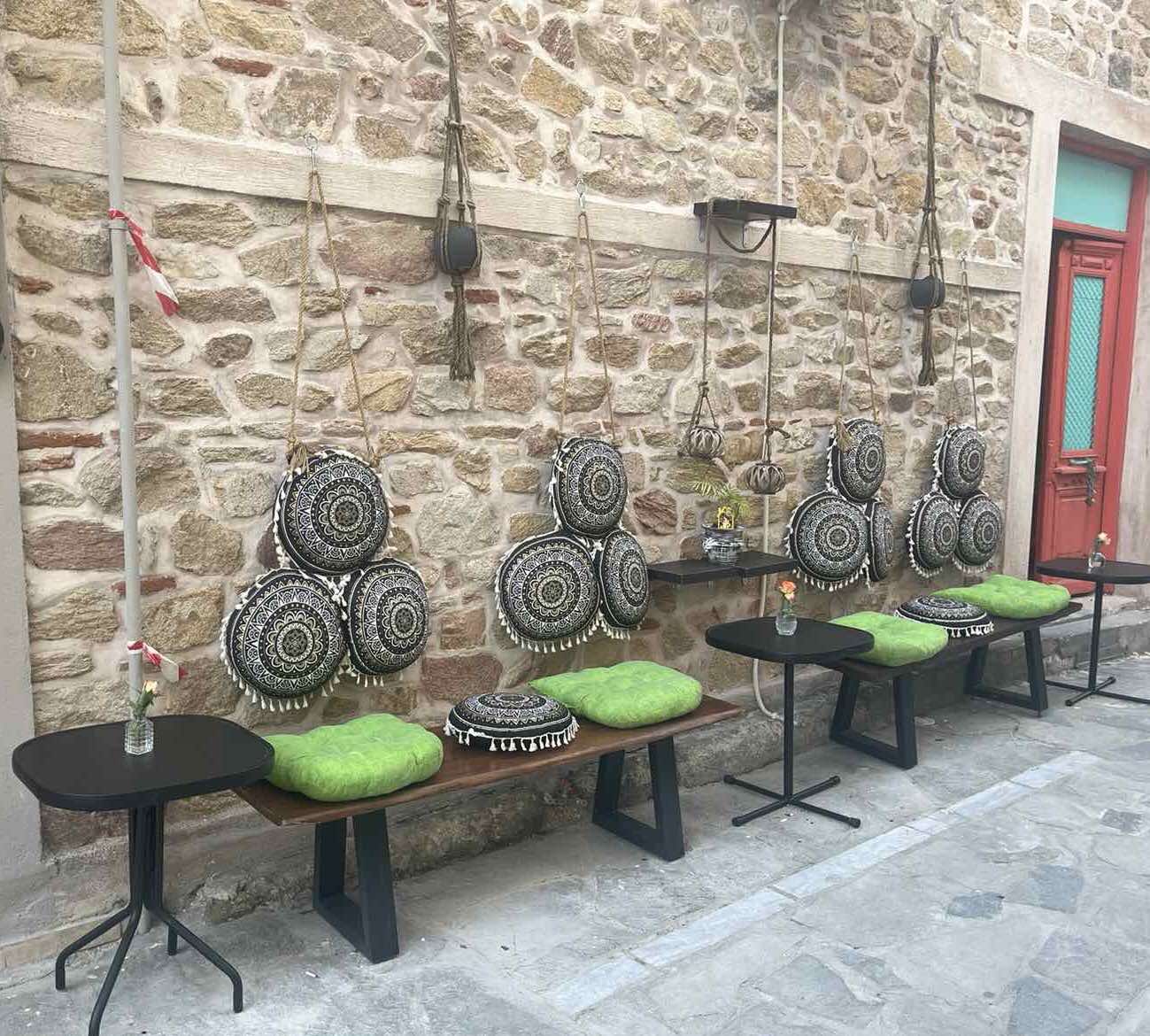 <h1>Καφέ Ελένη Καφέ Μπistroτ στην Αρνέα, Χαλκιδική</h1>