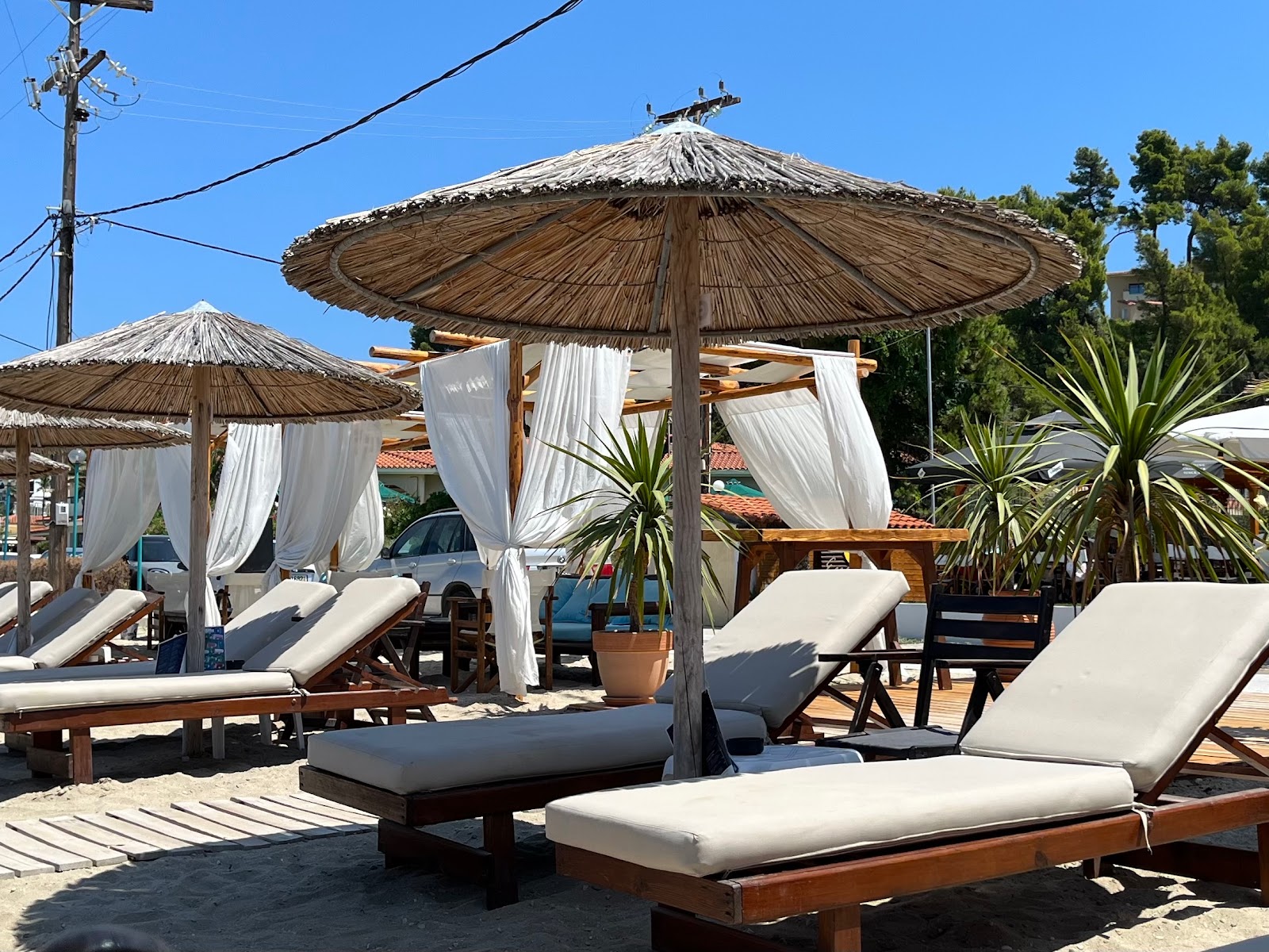 <h1>Καφετέρια Encore Beach Bar στη Μόλα Καλλιθέα, Χαλκιδική</h1>