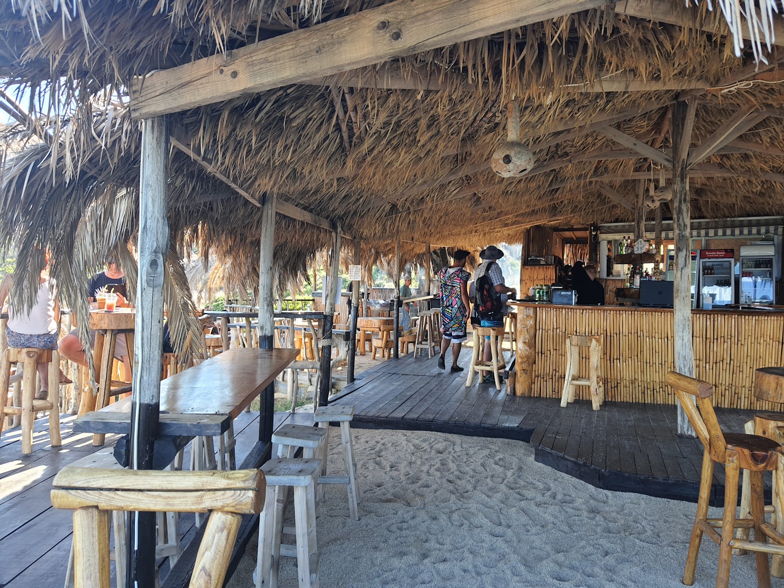 Кафе Tigania Beach Bar Сикия