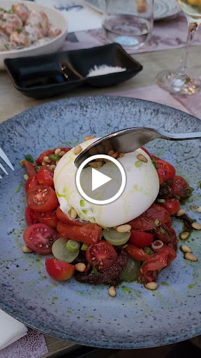 Avli Eatery