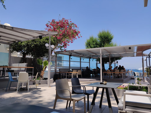 Bella Vista cafe restaurant