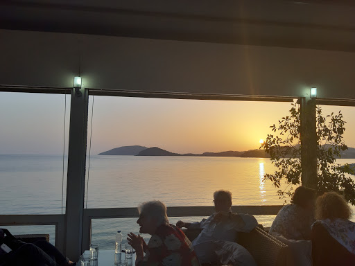 Δωδωνη Gelateria - Παλαιά Φώκαια