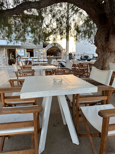 HAYAT beach bar-restaurant