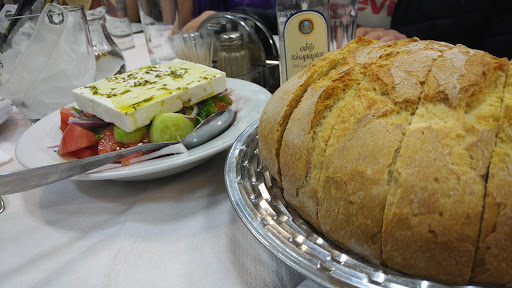 Η Ταβέρνα Του Καζαντζίδη