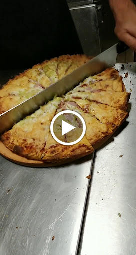 Primo Gusto , Pizza Restaurant