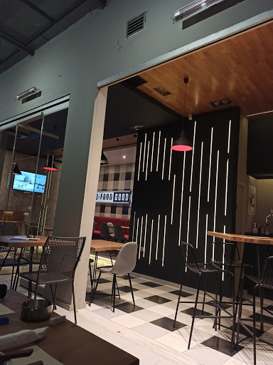 Square 16 - Burger Restaurant