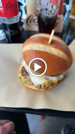 St. Angus Burger Bar