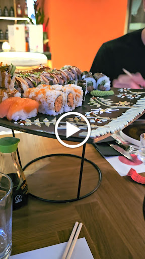 Sushi bar & Noodles aya