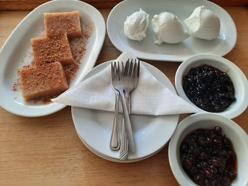 Ταβερνα Αντιγόνη