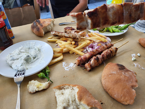 ΘΕΌΦΙΛΟΣ χειροποίητα σουβλάκια
