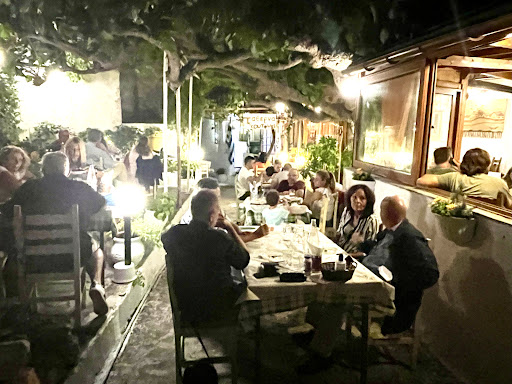Το Κουτούκι της Σταμάτας (To koutouki tis Stamatas)
