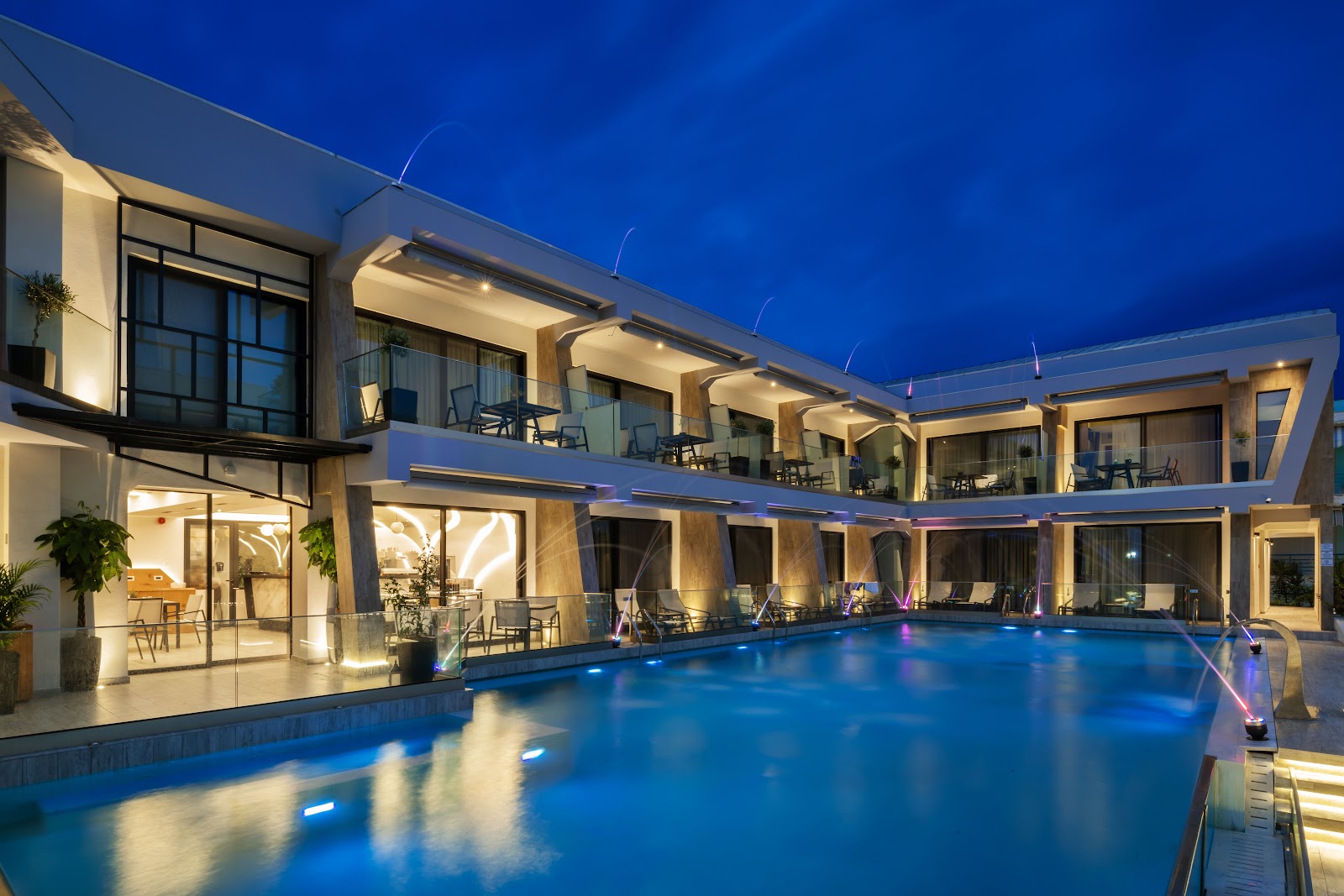 Διαμονή στο Akti Toroni Boutique Hotel στην Πόρτο Κουφό