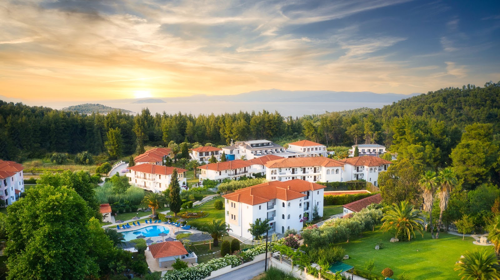 Διαμονή στο Chrousso Village Hotel στην Παλιούρι, Χαλκιδική