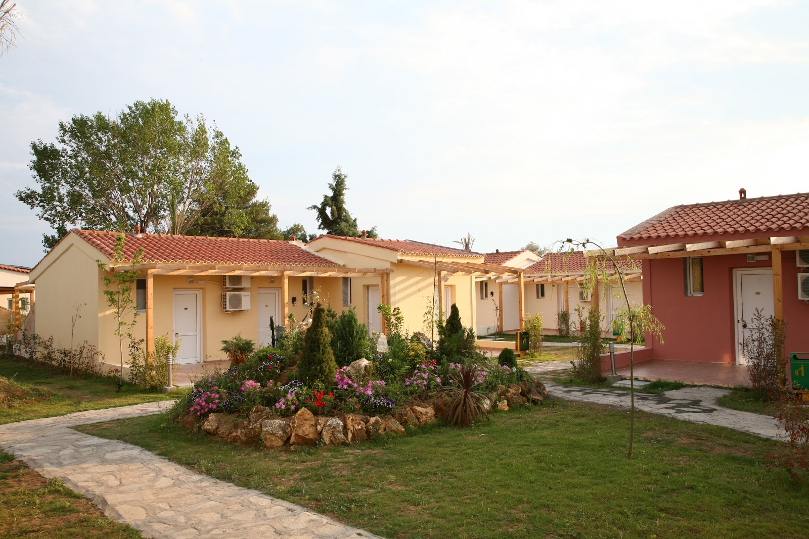 Хотел Coral Blue Beach Hotel - Across Hotels & Resorts Геракини