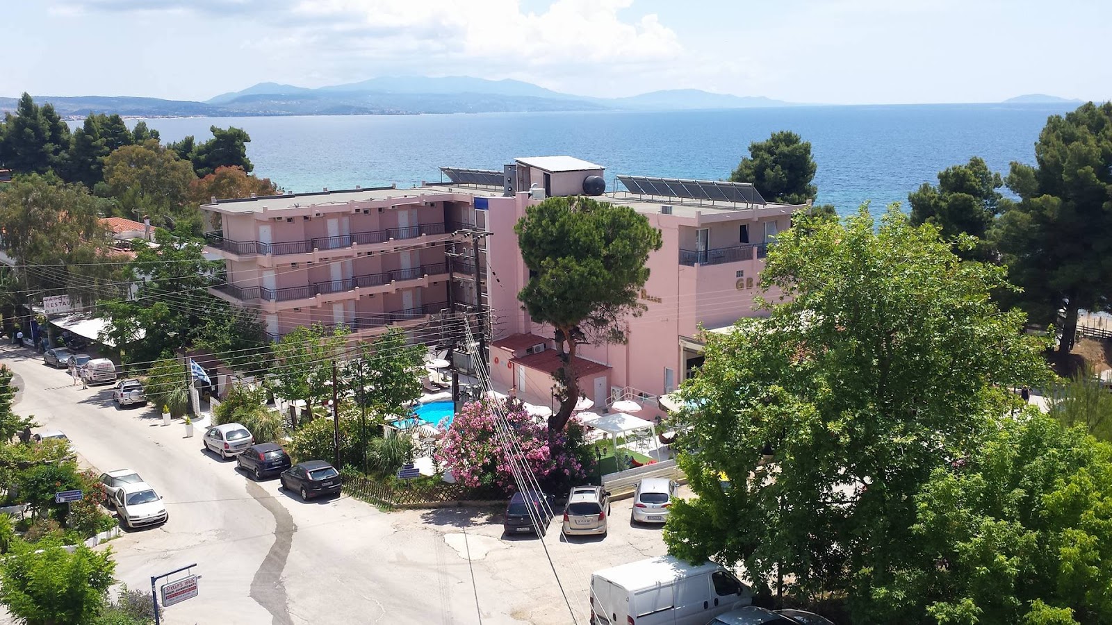 Хотел Golden Beach Hotel Метаморфоси