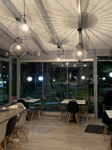 B Brothers Cafe
