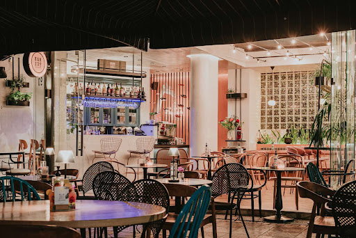 Barzoo cuzine & cocktails