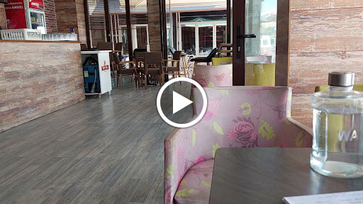 Cafe Paradise