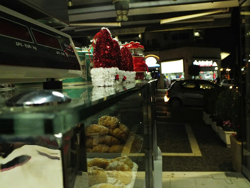 ChrisEl (Coffee & Snack)