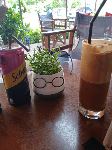 Coffee Βανια Δραπετσώνα