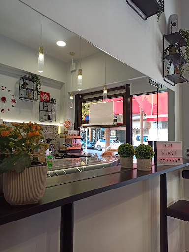 Daily Cafe & Snacks