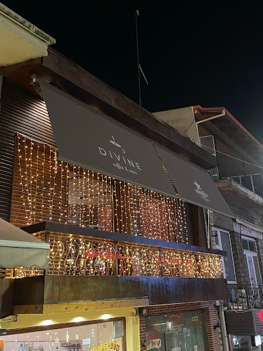 Divine Cafe