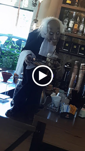 Este Cafe Bistro