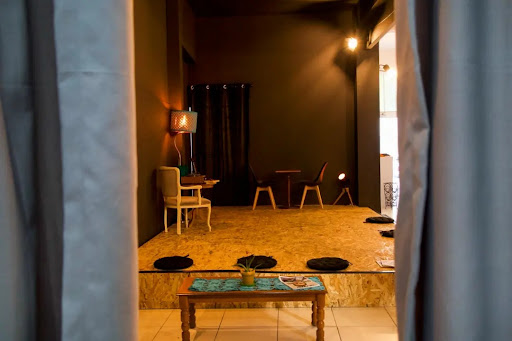 FOYER ART STAGE