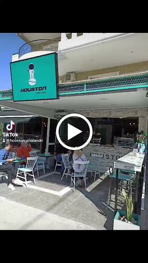 Houston Chalandri