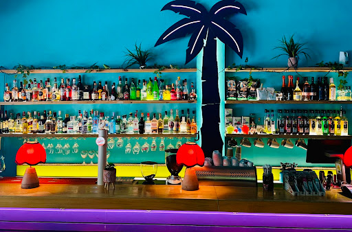 Κουμπί Coffee & Bar