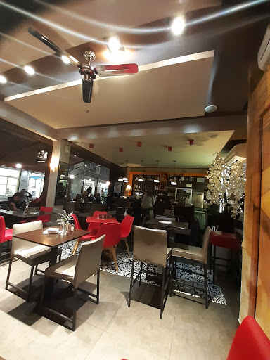Le Petit Café