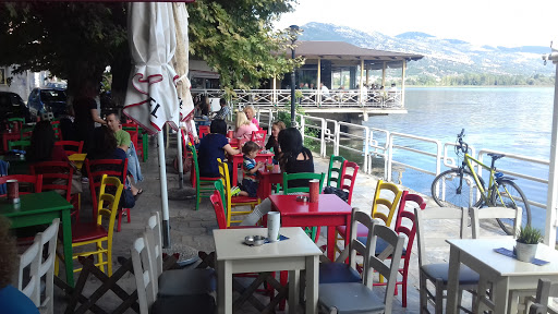 Μόλος Cafe-Bar