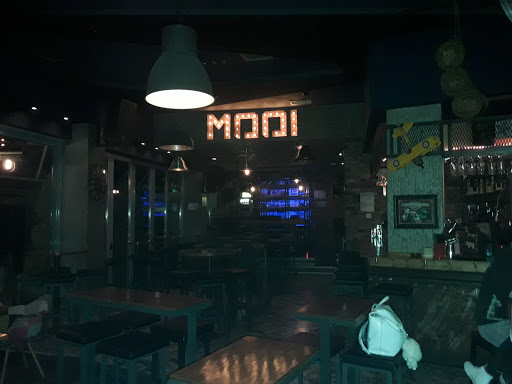 mοoi cafe bar