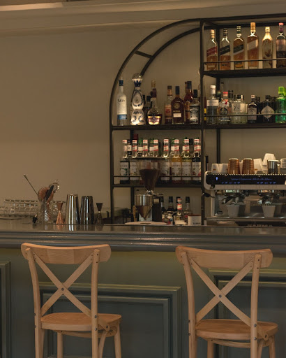 Έntree All Day Bar