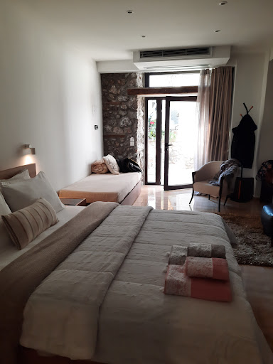 Olympus Stone Lodge
