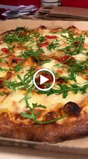 Pizza ammos in the city