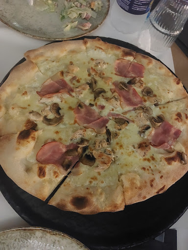 Pizzeria La Piazza