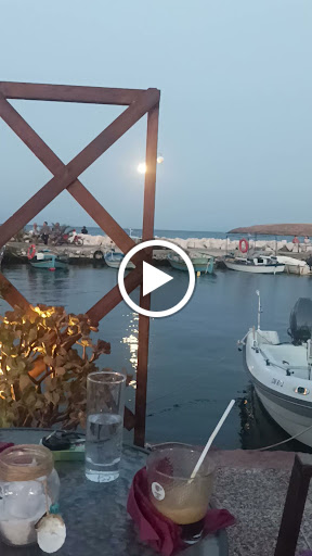 Το λιμανάκι των Παμφίλων