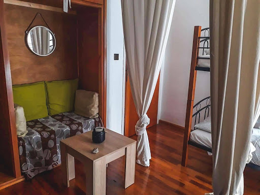 Urban Yoga House Hostel & Retreat
