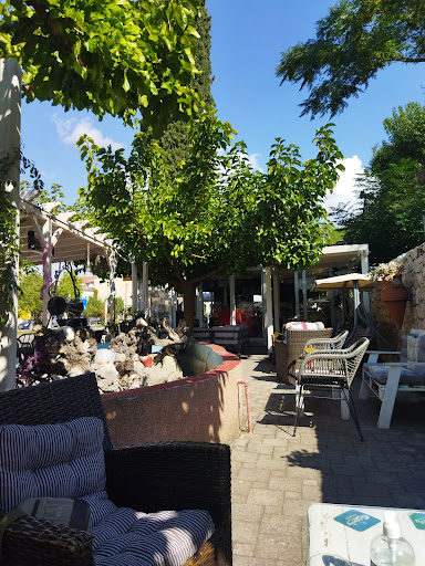 VILLA CAFE