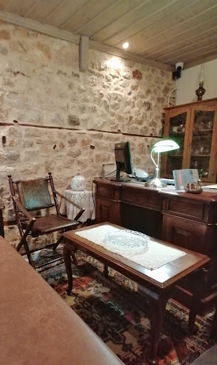 Βύρσα Boutique rooms and coffee