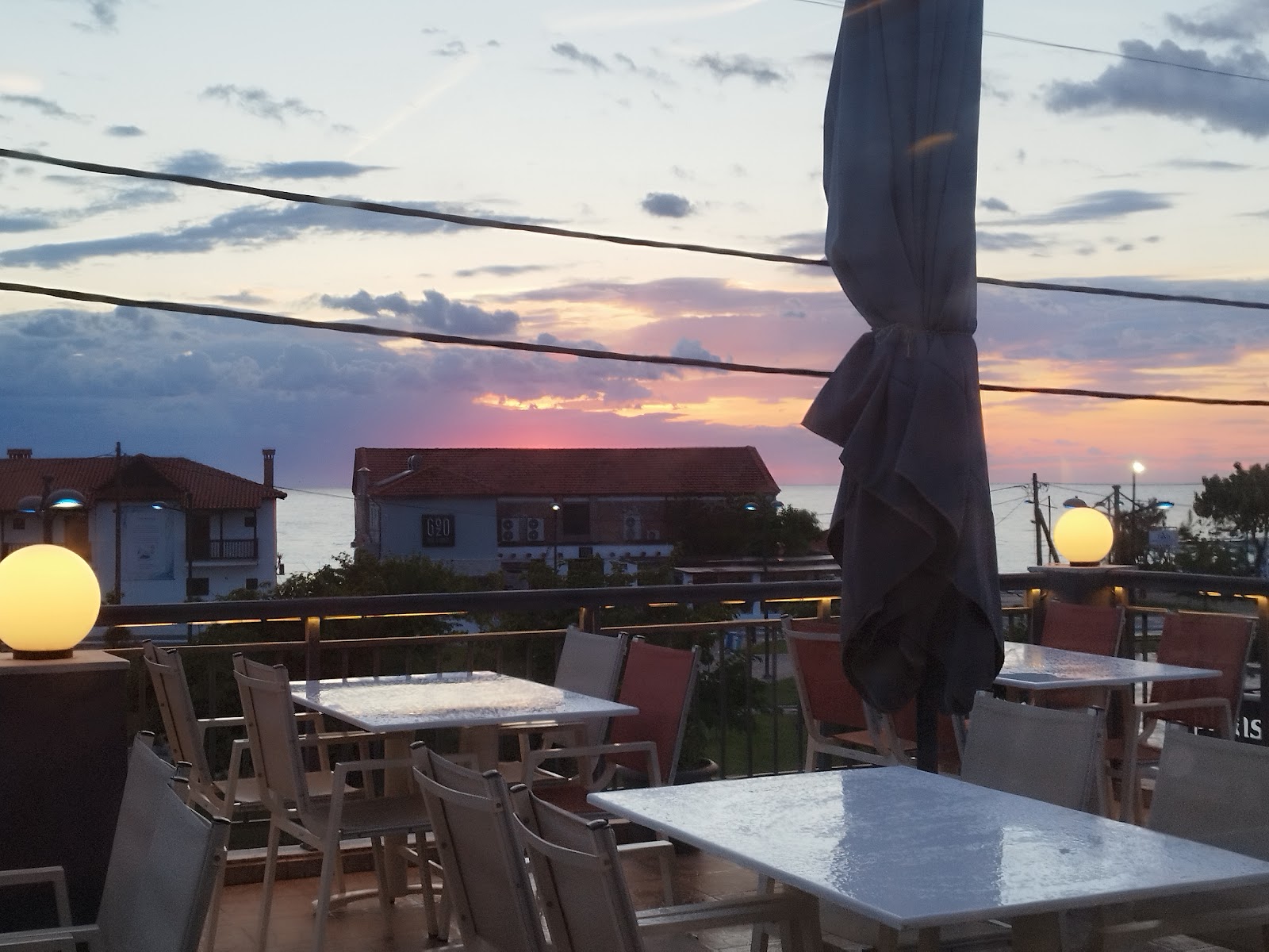 Εστιατόριο Bella Venezia στη Σίβηρη Χαλκιδικής με βαθμολογία 4.4 από 5 με πάνω από 322 σχόλια