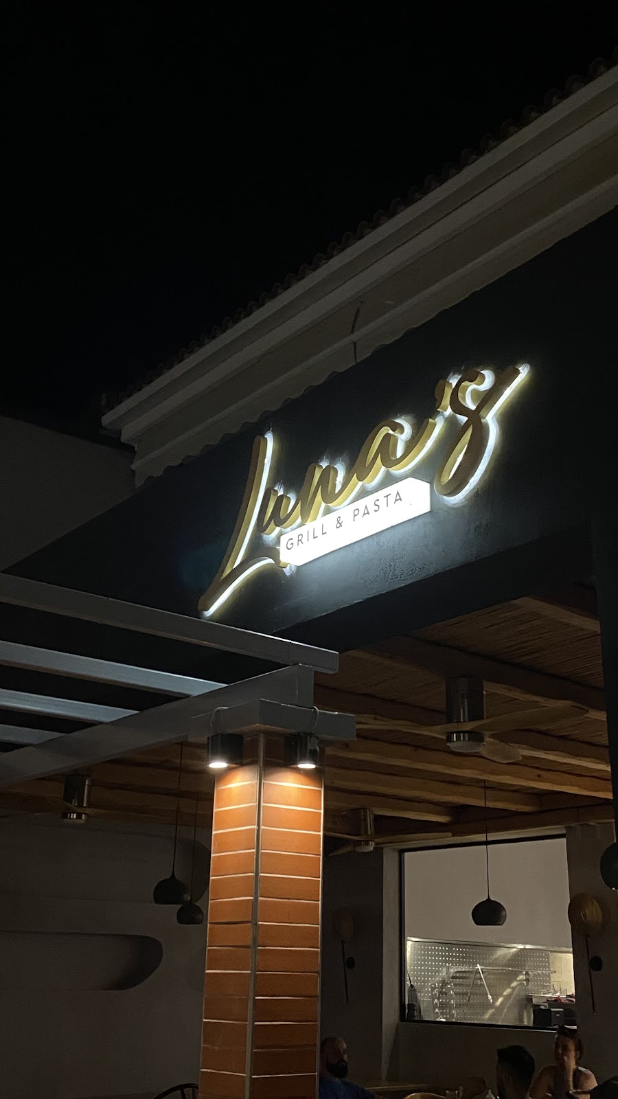 Εστιατόριο Luna’s Grill & Pasta στο Παλιούρι, Χαλκιδική