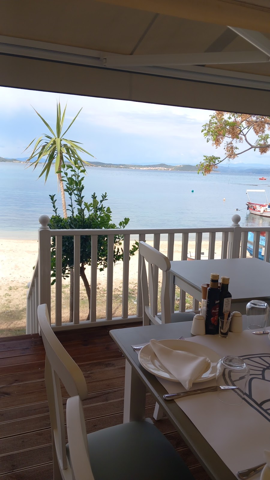 MARE RESTAURANT: ΜΙΑ ΓΕΥΣΗ ΤΗΣ ΘΑΛΑΣΣΑΣ ΣΤΗΝ ΟΥΡΑΝΟΥΠΟΛΗ