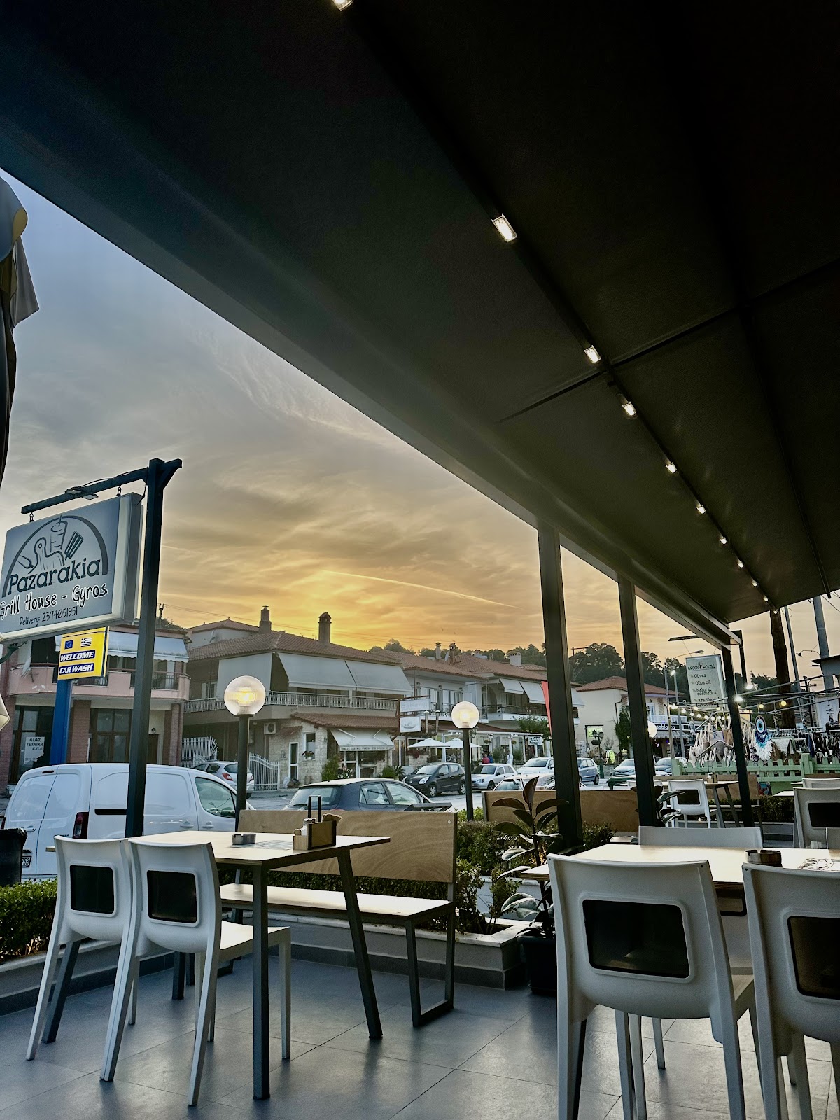 Εστιατόριο Pazarakia Grill House στην Κρυοπηγή, Χαλκιδική με βαθμολογία 4.8 από 5