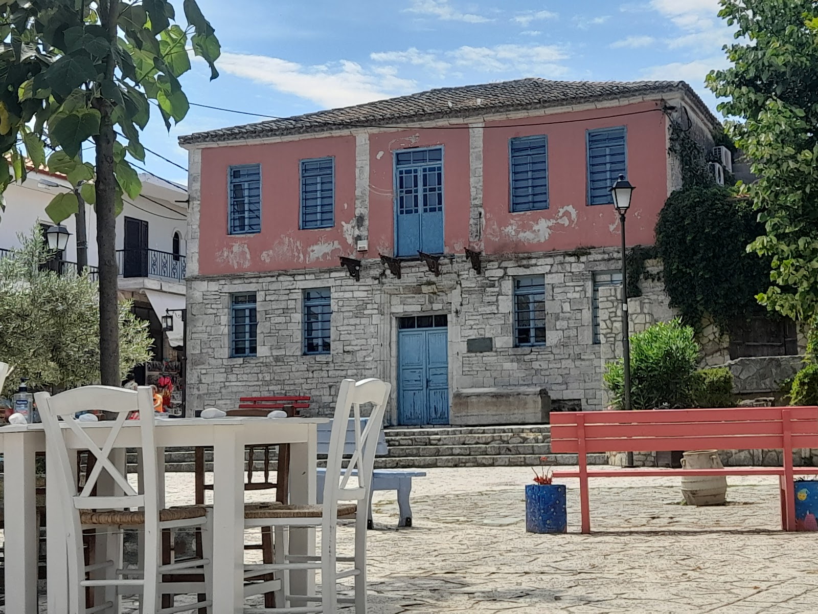 Φολklore Μουσείο Άφυτος: Ένας Πολιτιστικός Θησαυρός
