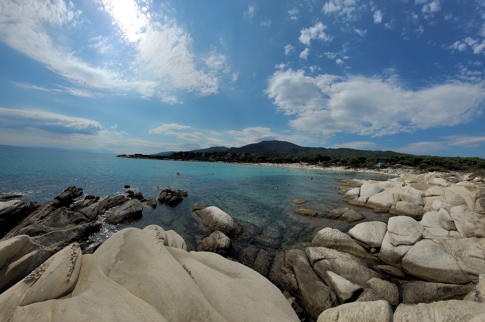 Πλαζ Μπουρμπούρ στην Βουρβουρού, Χαλκιδική: Ένας Παράδεισος με Βαθμολογία 4.6