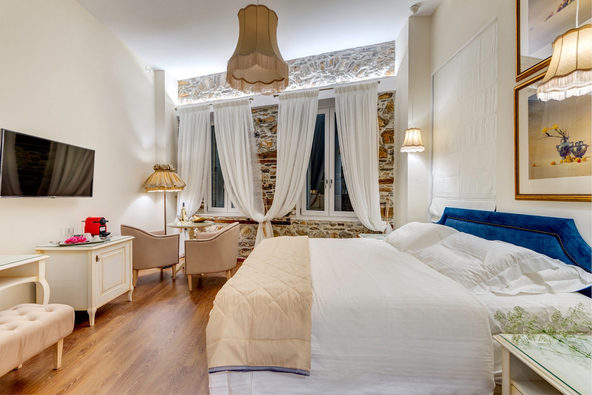 1844 Suites